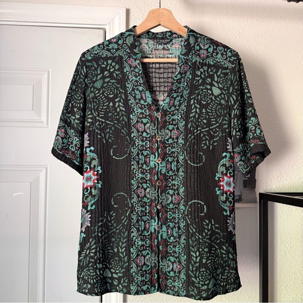 CITRON black green floral‎ pleated textured short sleeve button up shirt blouse